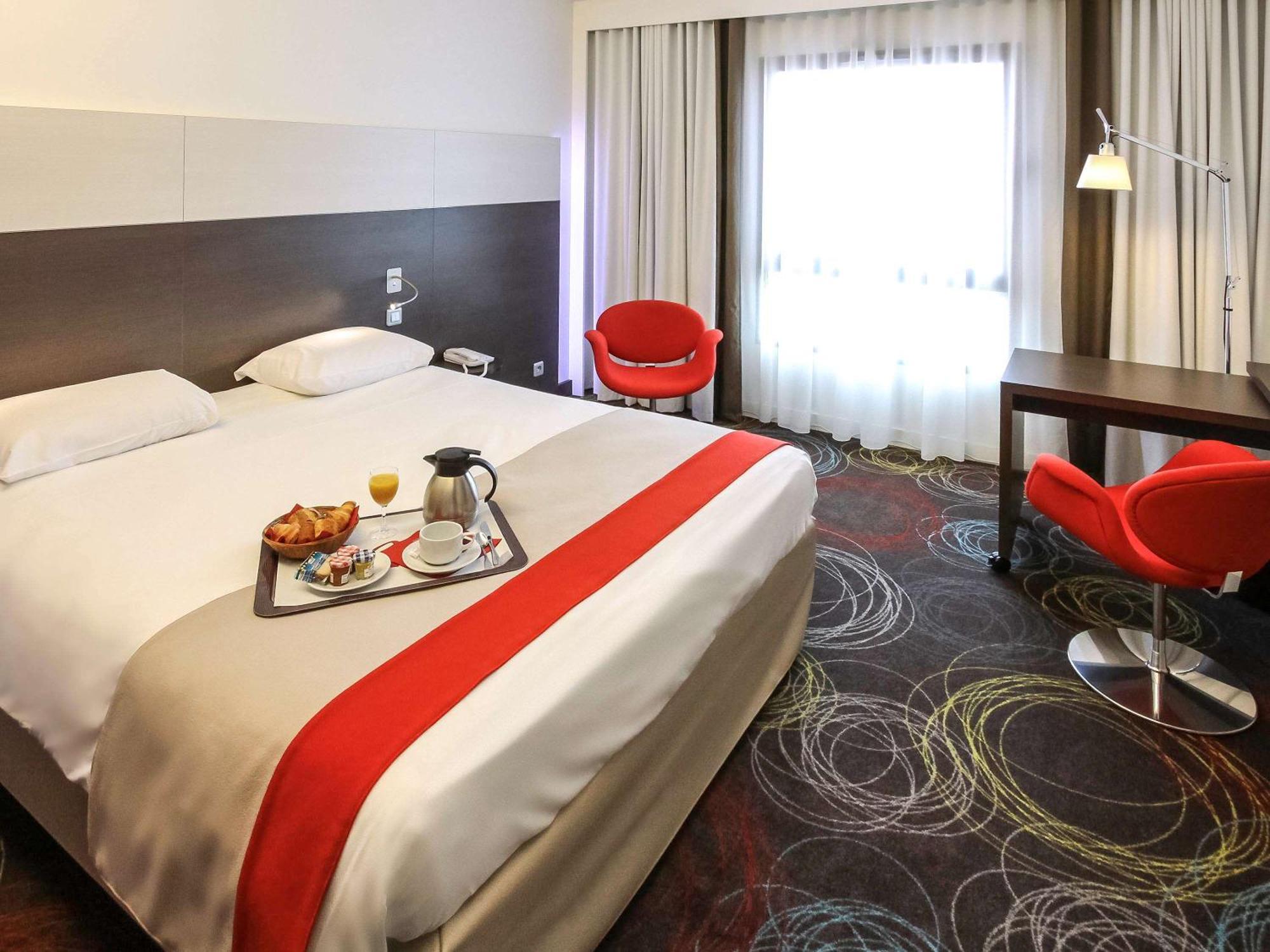 Mercure Niort Marais Poitevin Exterior foto