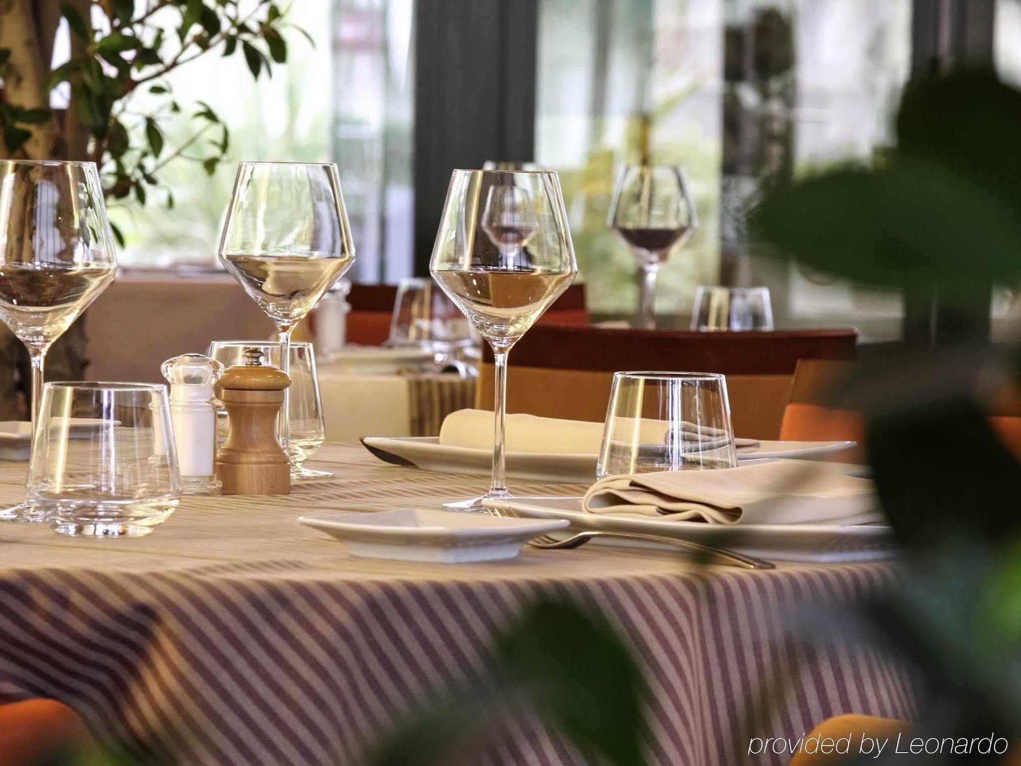 Mercure Niort Marais Poitevin Exterior foto